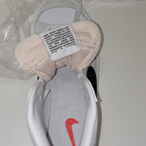 Nike Blazer Mid '77 Vintage Sneakers Athletic Gym Shoe Black White size 8.5 W - Picture 13 of 14